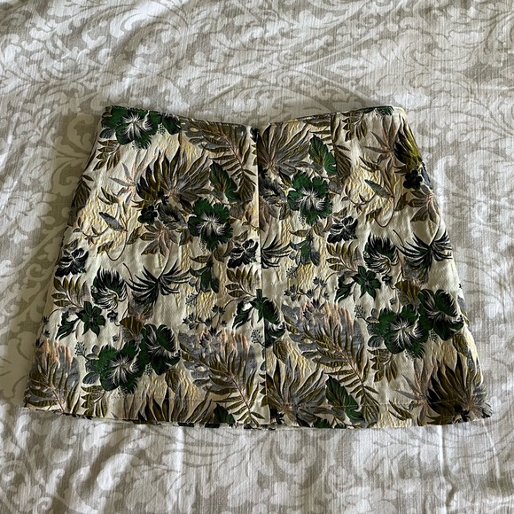 UO Print Mini Skirt - Picture 5 of 6